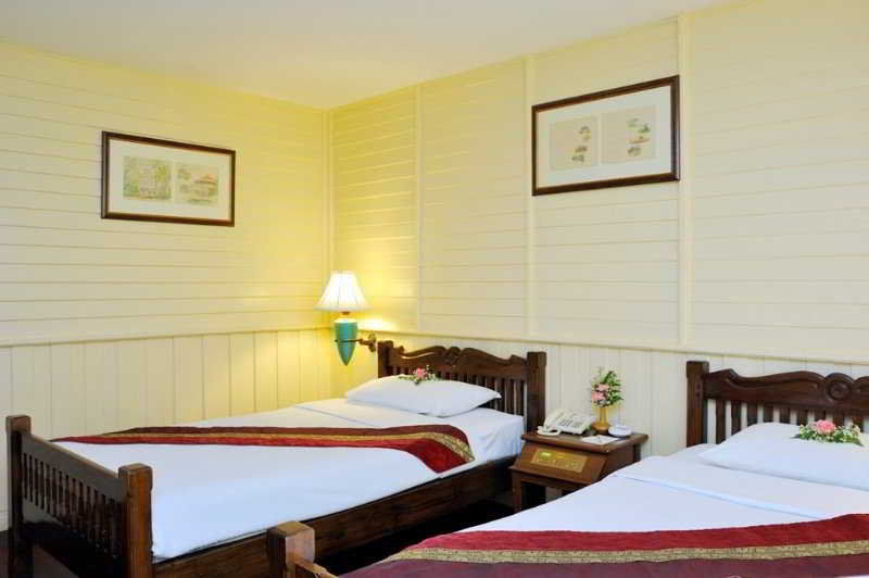 Buddy Lodge, Khaosan Road Банкок Екстериор снимка